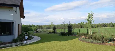 JULIA-Ogrody Bełchatów projektowanie, zakładanie ogrodów, trawniki z rolki siewu, kostka brukowa, ogrodzenia